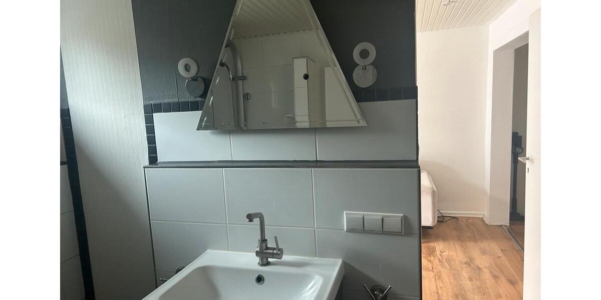 Etagenwohnung Bremen Gröpelingen - 1 Zimmer, 30 m&sup2;, 700&euro; | Angebot:26612827