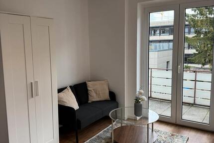 Apartment mit Balkon + Küche in Neuss Innenstadt zimmer