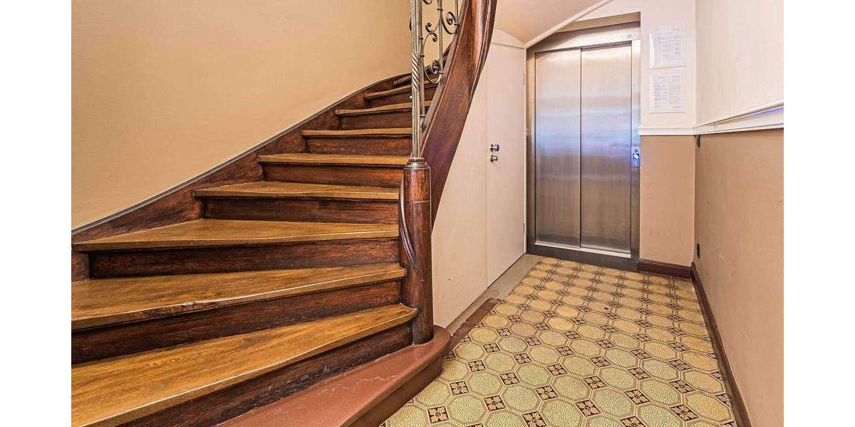 Etagenwohnung Frankfurt am Main Innenstadt - 1 Zimmer, 63 m&sup2;, 3.280&euro; | Angebot:24789399