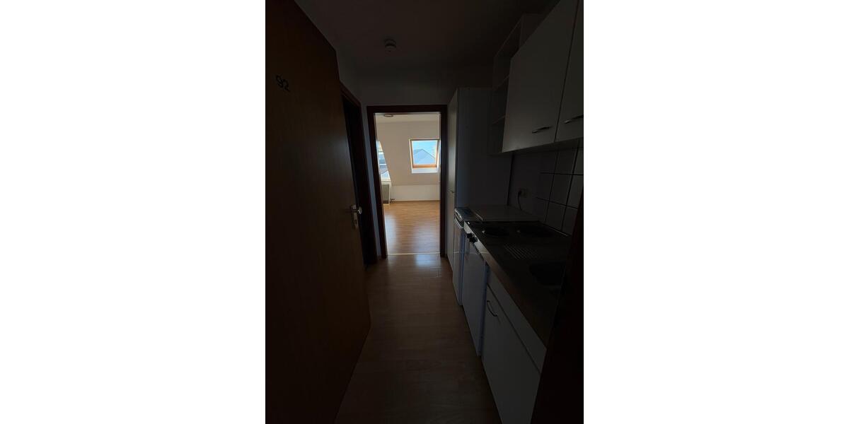 Dachgeschoßwohnung Hockenheim - 1 Zimmer, 19 m&sup2;, 580&euro; | Angebot:24868675