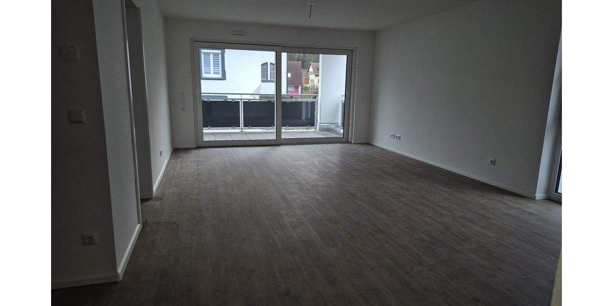 Etagenwohnung Lörrach Brombach - 3 Zimmer, 84 m&sup2;, 1.350&euro; | Angebot:24696331