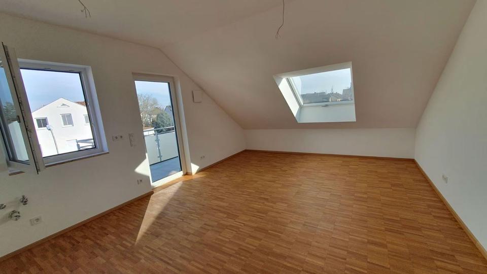 Dachgeschoßwohnung Ingolstadt Nordost - 3 Zimmer, 1.364&euro; | Angebot:23546369