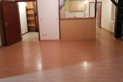 Schöne 2-Zimmer-Souterrainwohnung in Dannenbüttel (Sassenburg) zimmer