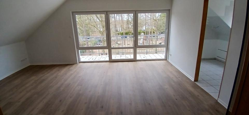 Dachgeschoßwohnung Fürstenwalde (Spree) - 3 Zimmer, 70 m&sup2;, 770&euro; | Angebot:26003511