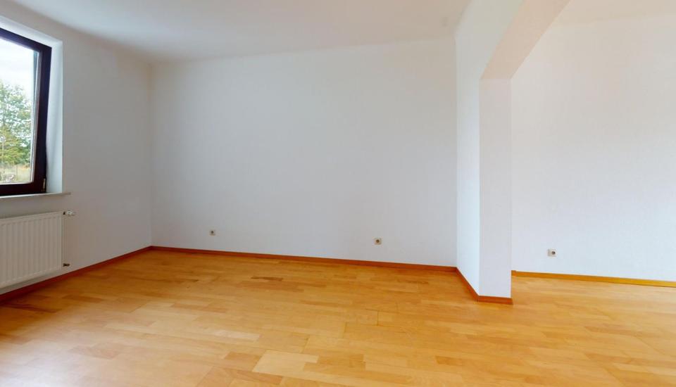 Etagenwohnung Saarwellingen - 3 Zimmer, 86 m&sup2;, 675&euro; | Angebot:25054625