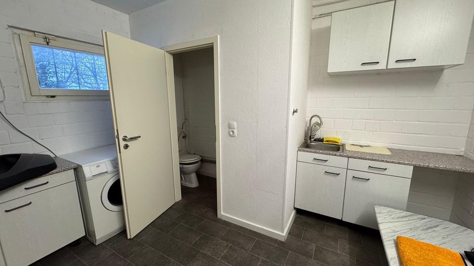 Lagerhalle Produktionshalle Halle Lager Elektriker Gaswaser 102mq zimmer