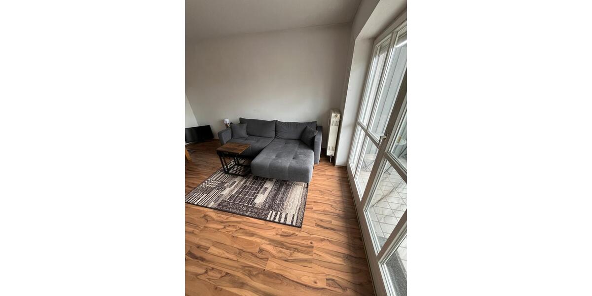 Dachgeschoßwohnung Simbach am Inn - 2 Zimmer, 48 m&sup2;, 448&euro; | Angebot:25977314