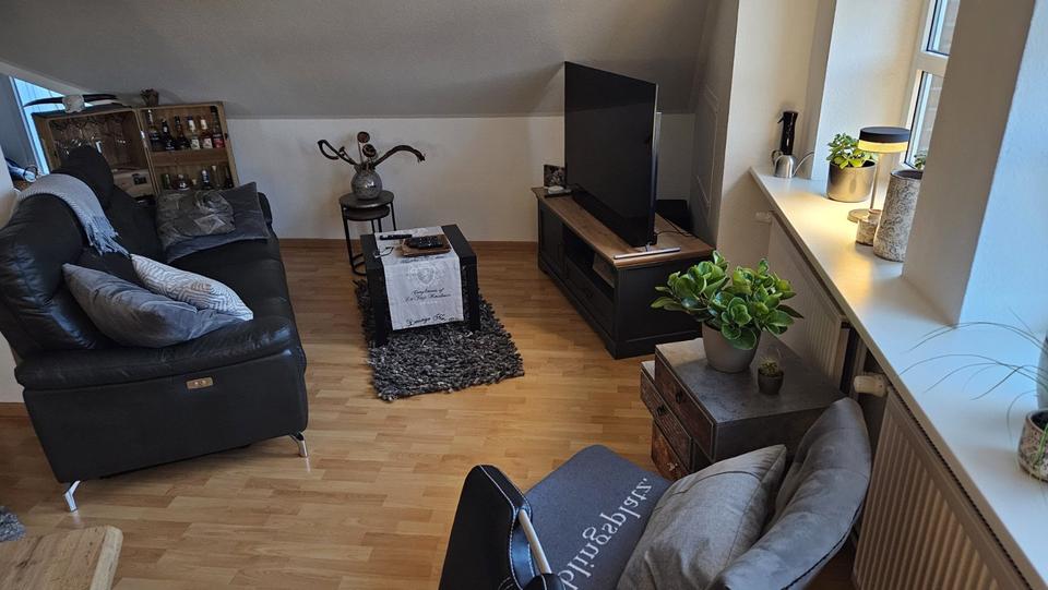 Dachgeschoßwohnung Burgwedel - 3 Zimmer, 110 m&sup2;, 1.000&euro; | Angebot:25131504