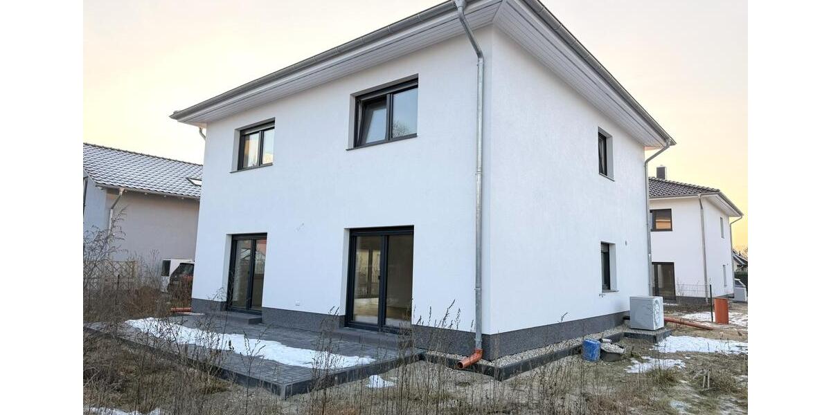Einfamilienhaus Panketal - 5 Zimmer, 170 m&sup2;, 2.990&euro; | Angebot:25148258