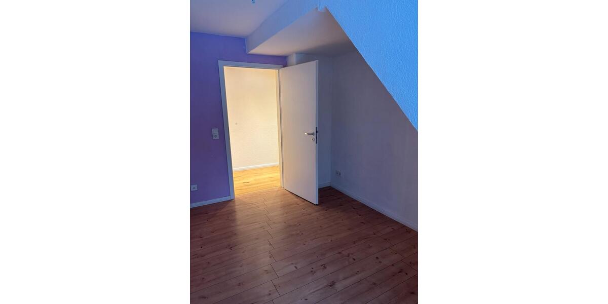 Doppelhaushälfte Flensburg Falkenberg - 5 Zimmer, 190 m&sup2;, 1.950&euro; | Angebot:24713173