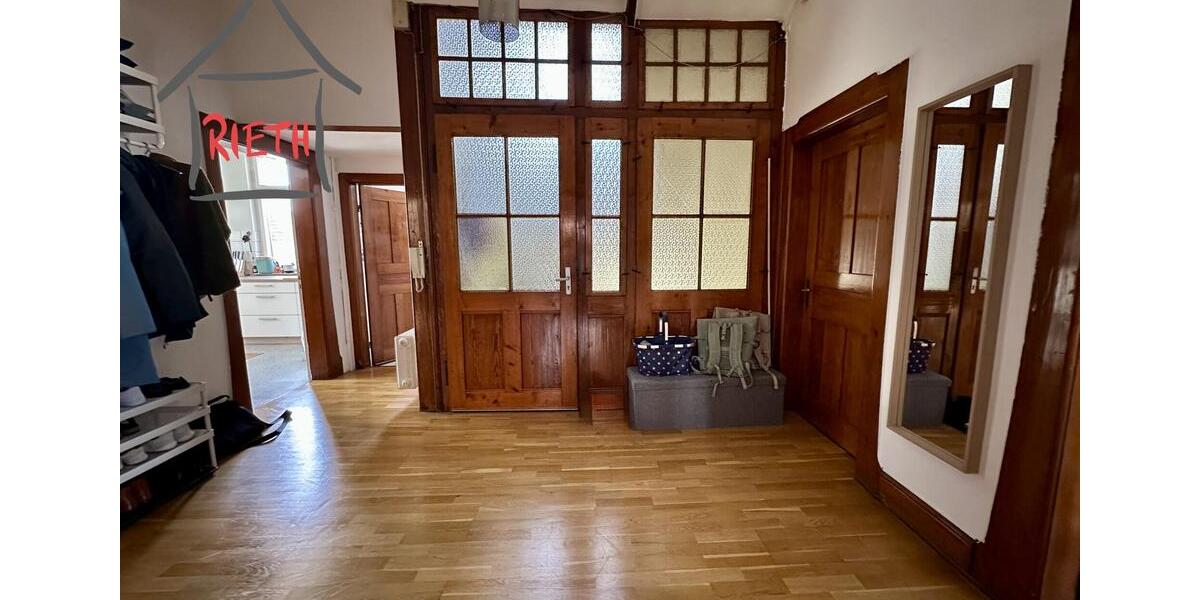 Etagenwohnung Ludwigsburg - 4 Zimmer, 130 m&sup2;, 1.440&euro; | Angebot:26004783