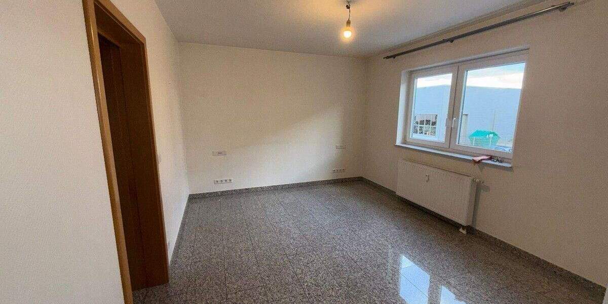Etagenwohnung Speyer West - 4 Zimmer, 146 m&sup2;, 1.600&euro; | Angebot:25108292