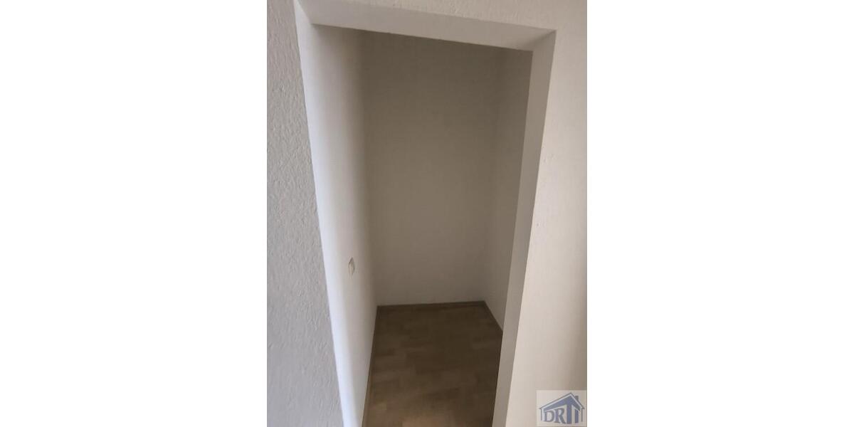 Etagenwohnung Zittau - 1 Zimmer, 37 m&sup2;, 241&euro; | Angebot:25719763
