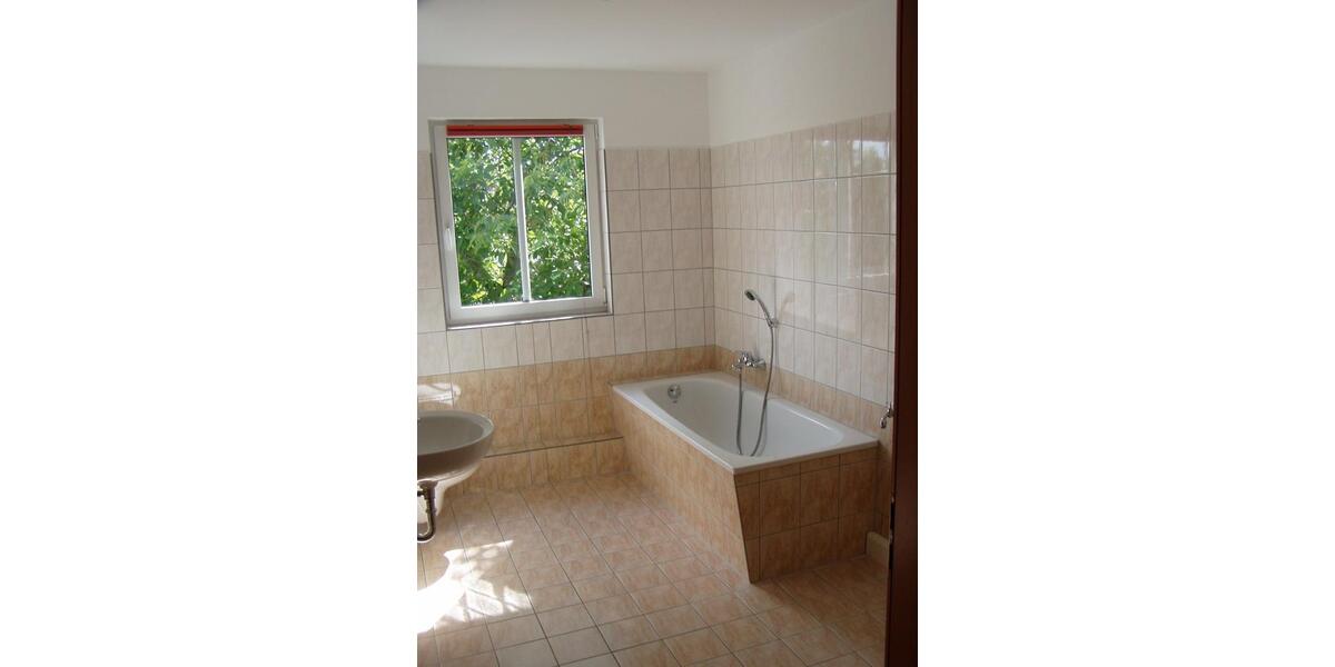 Dachgeschoßwohnung Erfurt - 2 Zimmer, 49 m&sup2;, 440&euro; | Angebot:26690823