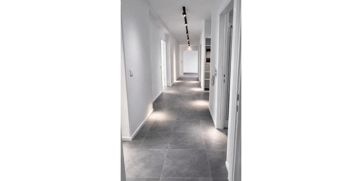 Etagenwohnung Ansbach - 4 Zimmer, 90 m&sup2;, 380&euro; | Angebot:26125900
