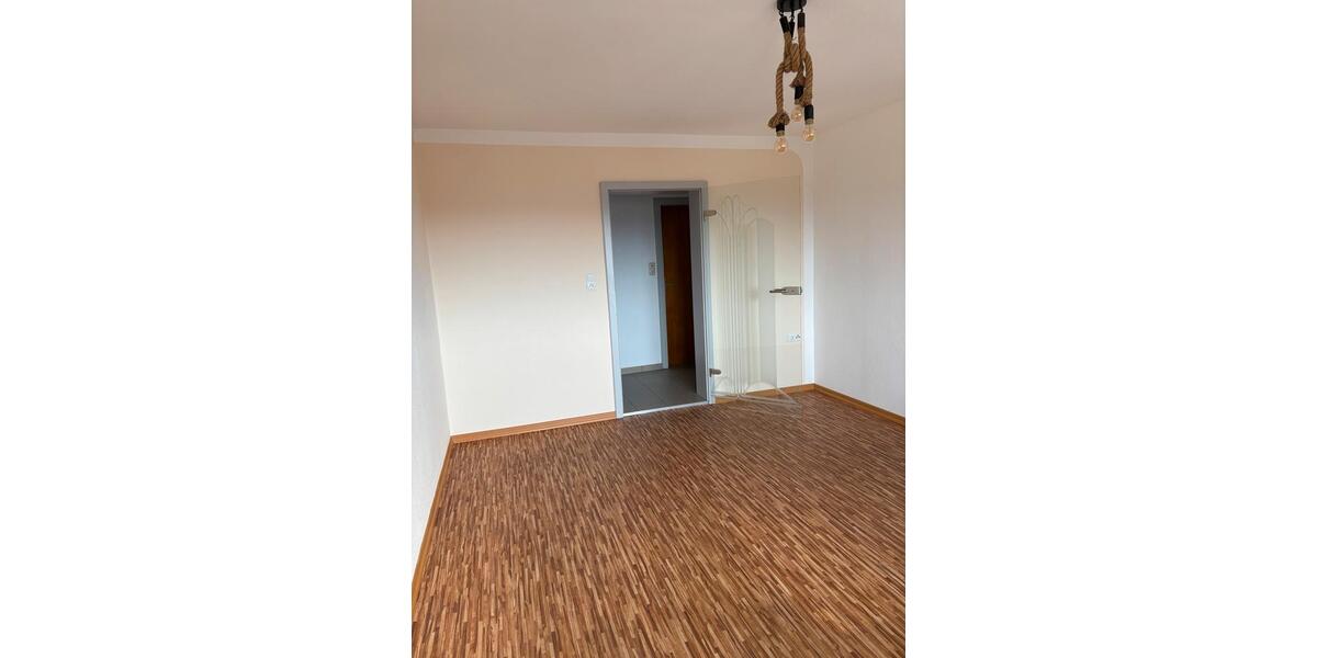 Etagenwohnung Absberg - 5 Zimmer, 106 m&sup2;, 840&euro; | Angebot:26040551