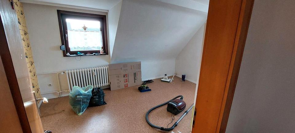 Dachgeschoßwohnung Felsberg - 2 Zimmer, 70 m&sup2;, 650&euro; | Angebot:26581588