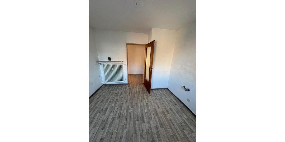Etagenwohnung Zirndorf - 3 Zimmer, 80 m&sup2;, 895&euro; | Angebot:26294851