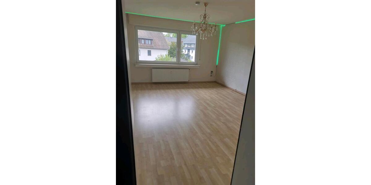 Etagenwohnung Bad Pyrmont - 4 Zimmer, 102 m&sup2;, 850&euro; | Angebot:26522381