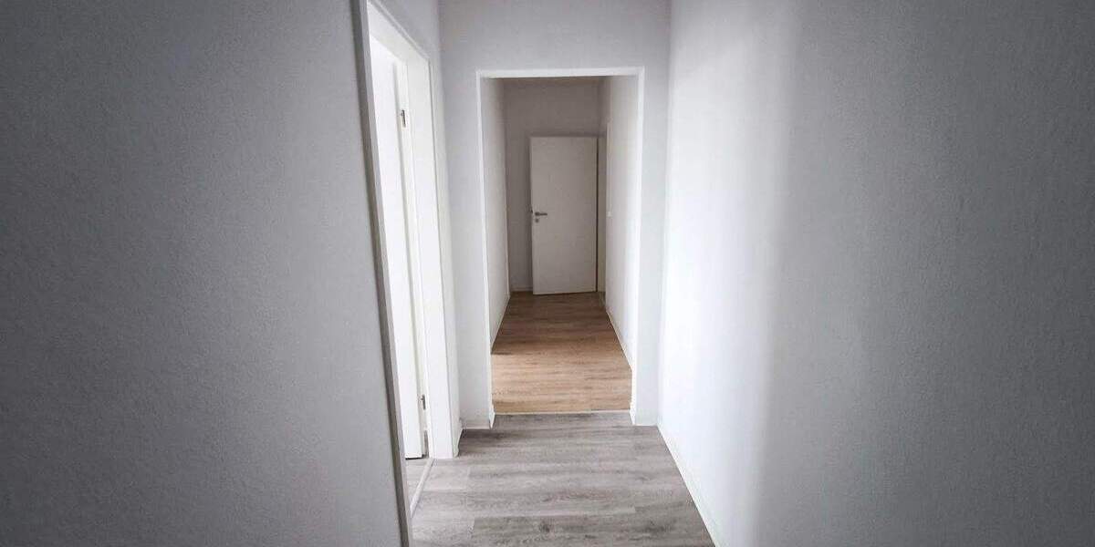 Etagenwohnung Sangerhausen - 6 Zimmer, 119 m&sup2;, 705&euro; | Angebot:24530316
