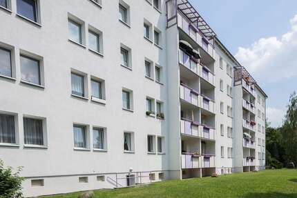 Wohnung Halle Trotha - 2 Zimmer, 47 m&sup2;, 327&euro; | Angebot:27725135