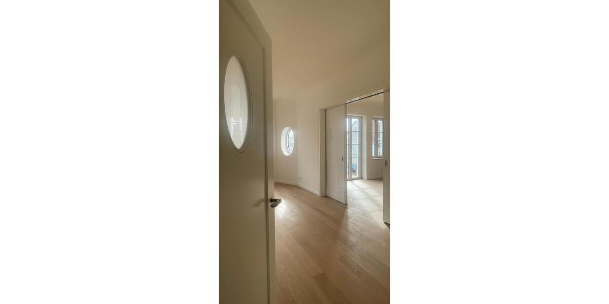 Etagenwohnung Merseburg - 5 Zimmer, 147 m&sup2;, 1.900&euro; | Angebot:26021678