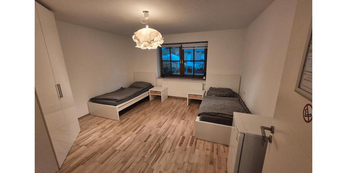 Wohnen auf Zeit Bibertal - 8 Zimmer, 225 m&sup2;, 15&euro; | Angebot:25433260