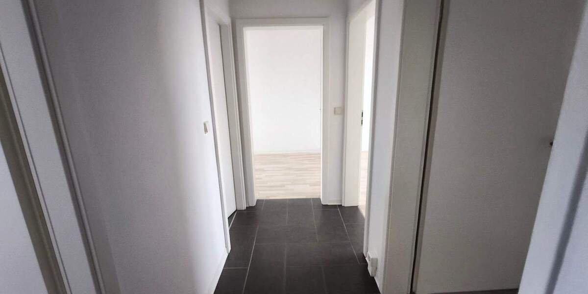 Etagenwohnung Sangerhausen - 6 Zimmer, 119 m&sup2;, 705&euro; | Angebot:25695026