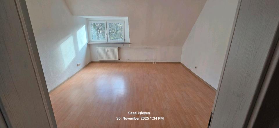 Helle 3,5 Zimmer Maisonette-Wohnung im 2. OG in Hüttenheim 3 zimmer