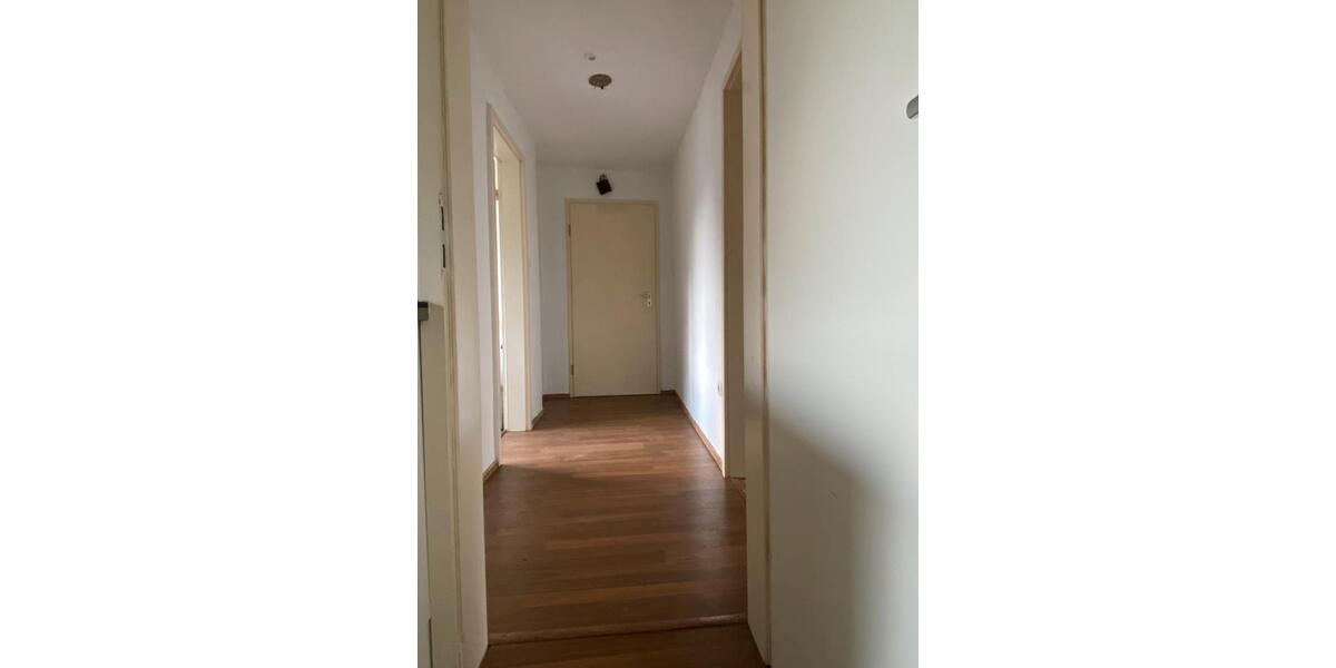 Dachgeschoßwohnung Duisburg Duisburg-Mitte - 2.5 Zimmer, 36 m&sup2;, 290&euro; | Angebot:26237041
