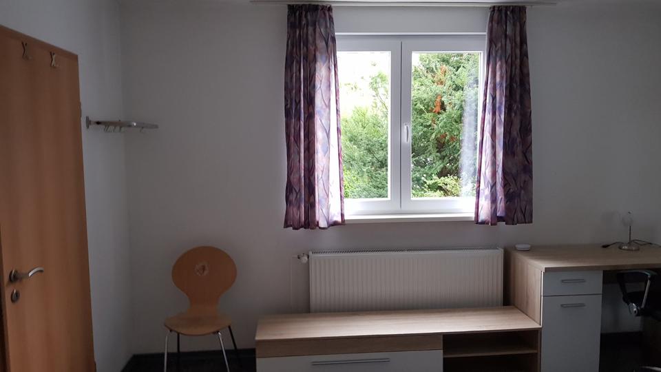 Wohnen auf Zeit Bückeburg - 6 Zimmer, 120 m&sup2;, 370&euro; | Angebot:25047563