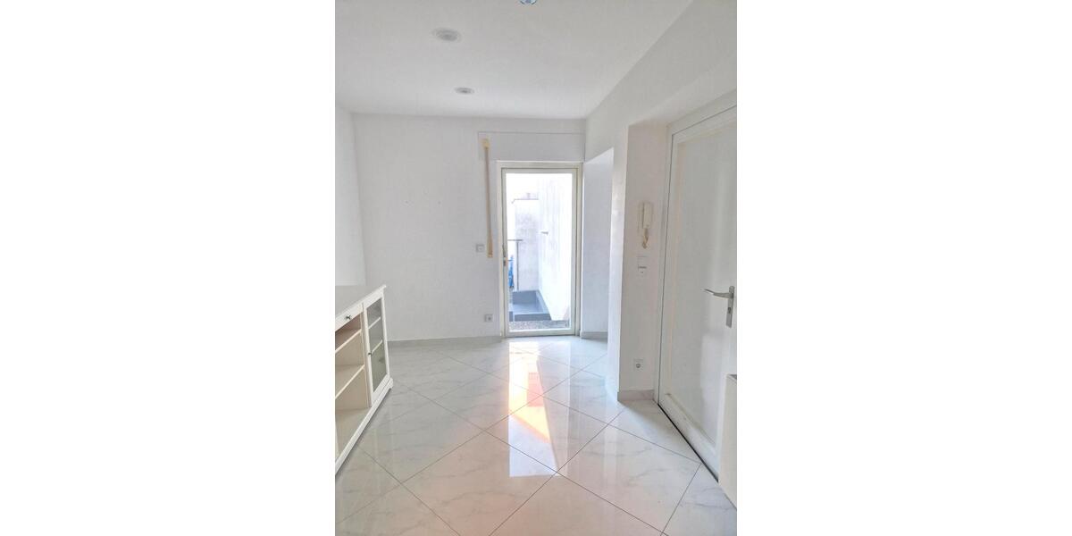 Erdgeschoßwohnung Bischofsheim - 4.5 Zimmer, 143 m&sup2;, 1.790&euro; | Angebot:26606595