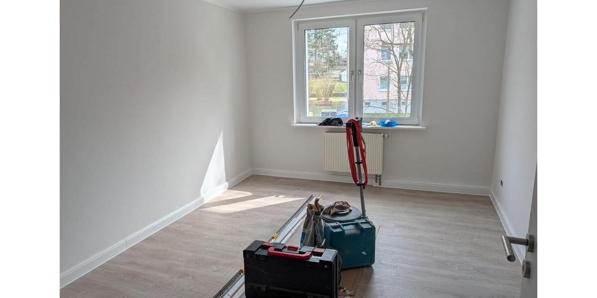 Erdgeschoßwohnung Zeitz - 2 Zimmer, 44 m&sup2;, 300&euro; | Angebot:26515525