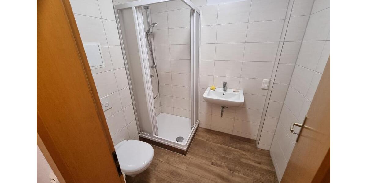 Erdgeschoßwohnung Penzlin - 1 Zimmer, 44 m&sup2;, 330&euro; | Angebot:24385471