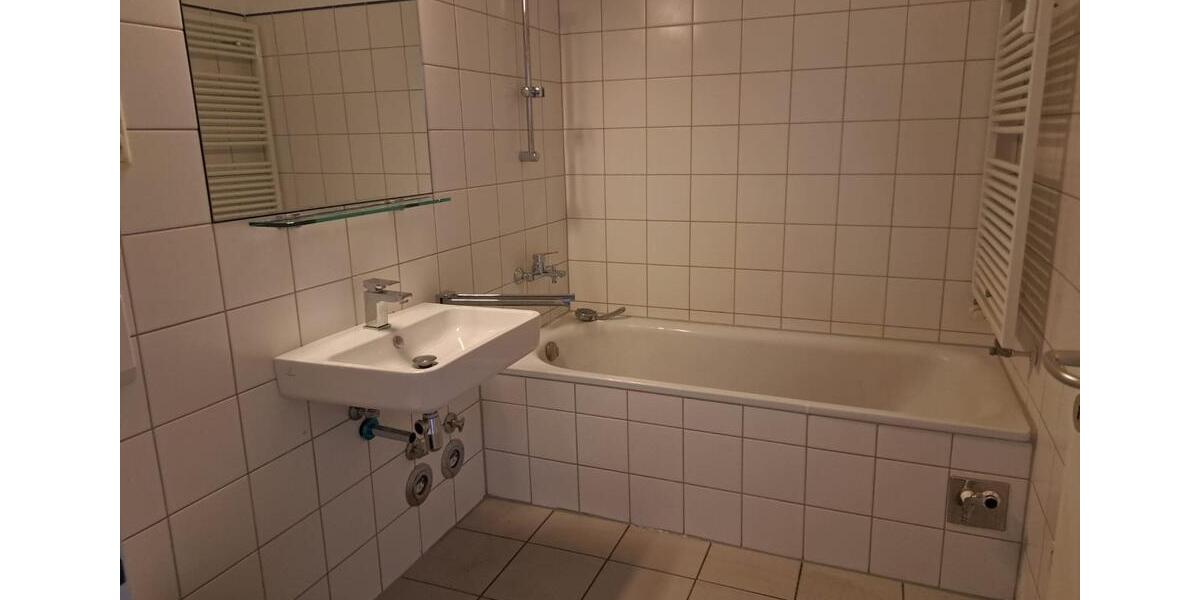 Dachgeschoßwohnung Schwerin Friedrichsthal - 2 Zimmer, 51 m&sup2;, 540&euro; | Angebot:24974218