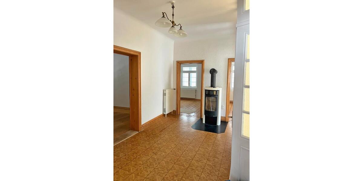 Etagenwohnung Hargesheim - 4 Zimmer, 123 m&sup2;, 1.350&euro; | Angebot:25980208