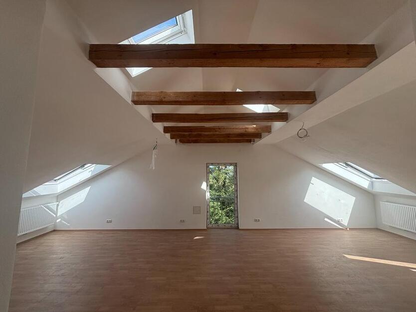 Erstbezug: Geschmackvolle 3-Raum-DG-Wohnung