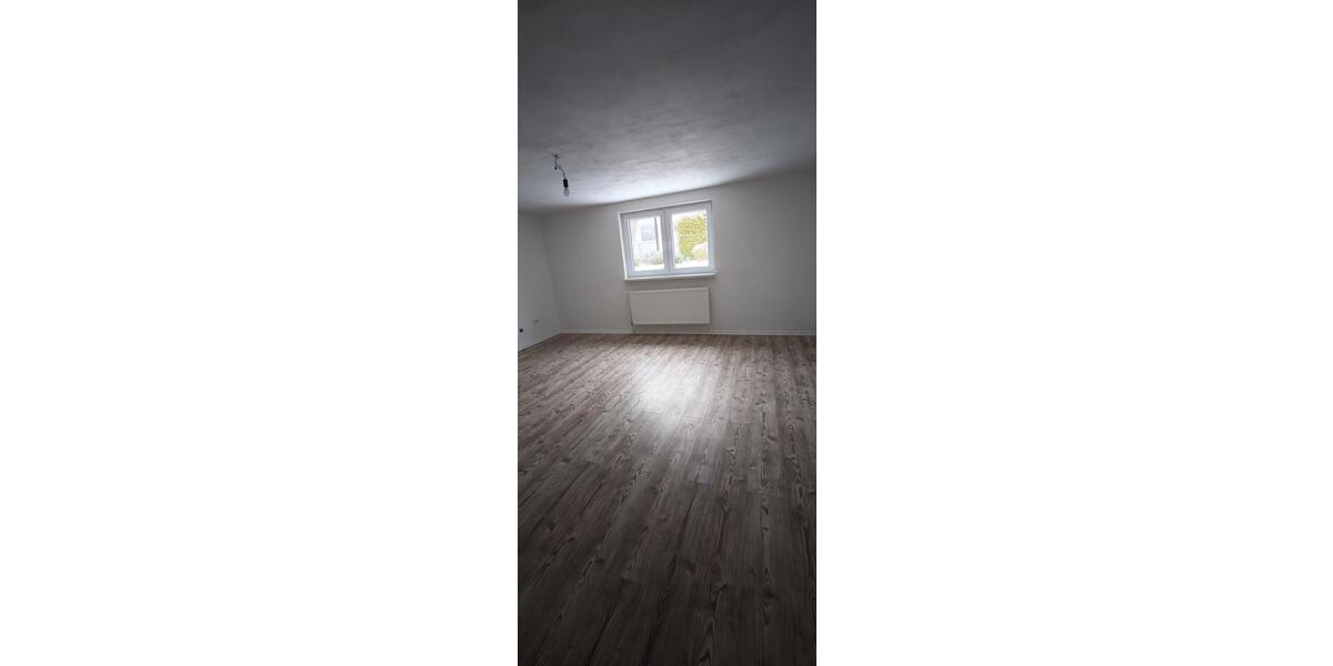 Erdgeschoßwohnung Grimmen - 2 Zimmer, 74 m&sup2;, 600&euro; | Angebot:24847097