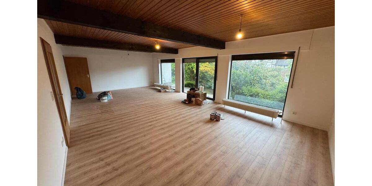 Erdgeschoßwohnung Kreuztal - 2 Zimmer, 95 m&sup2;, 900&euro; | Angebot:26691964