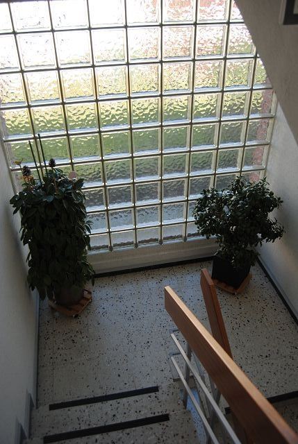 Wohnung im EG mit Balkon, Garage und Stellplatz in ruhiger Lage ... sucht lebensälteren Mieter ... 2 zimmer