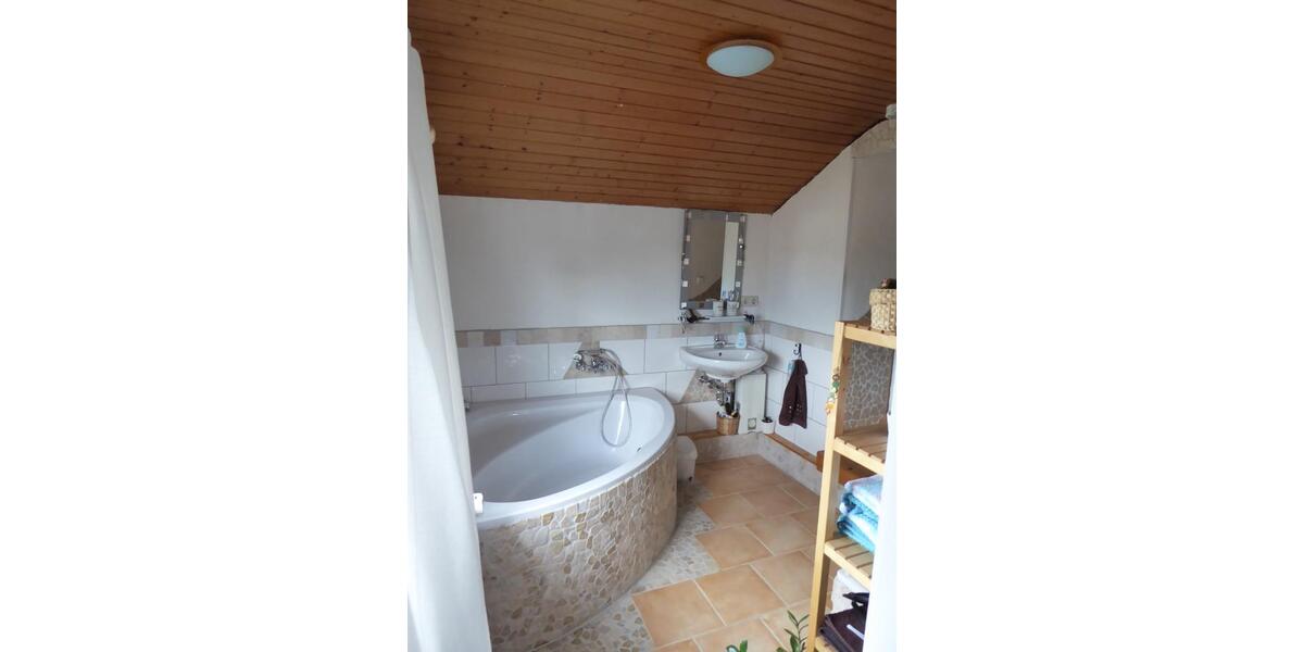 Dachgeschoßwohnung Sankt Augustin - 2 Zimmer, 52 m&sup2;, 850&euro; | Angebot:25216053