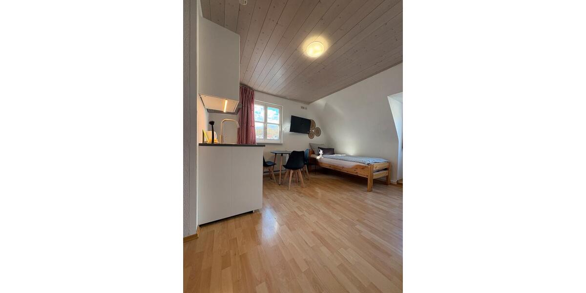 Wohnen auf Zeit Sindelfingen Darmsheim - 20 Zimmer, 400 m&sup2;, 25&euro; | Angebot:19911746