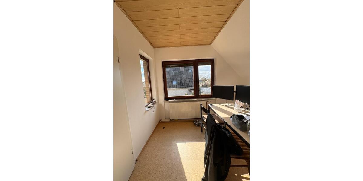 Dachgeschoßwohnung Oldenburg Alexandersfeld - 3 Zimmer, 70 m&sup2;, 1.050&euro; | Angebot:25919908