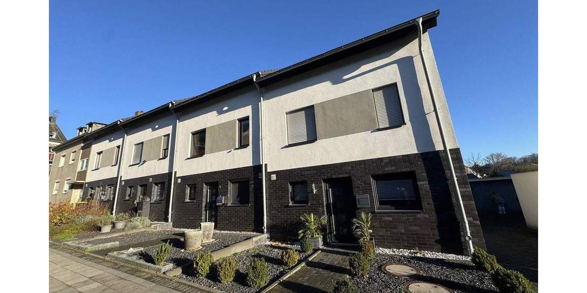 Neuwertiges Familien-Reihenhaus mit Terrasse, Garage & unverbaubarem Blick (A+ Klasse) 8 zimmer