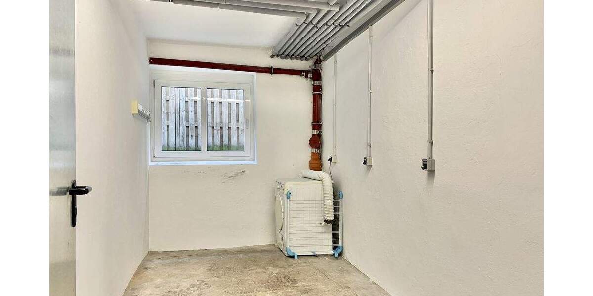 Etagenwohnung Detmold Innenstadt - 2 Zimmer, 69 m&sup2;, 600&euro; | Angebot:25694608