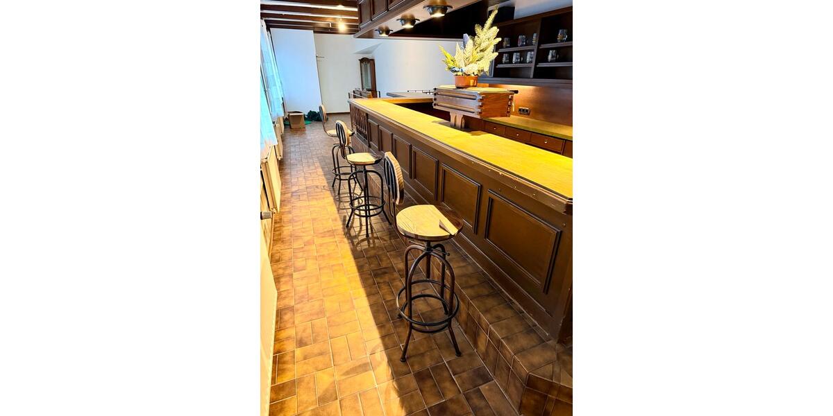 Erdgeschoßwohnung Schenefeld - 3 Zimmer, 180 m&sup2;, 900&euro; | Angebot:24781269