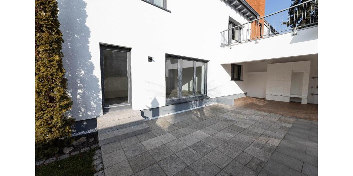 Erdgeschoßwohnung Ludwigshafen am Rhein Ludwigshafen-Oggersheim - 2.5 Zimmer, 112 m&sup2;, 1.600&euro; | Angebot:24662981