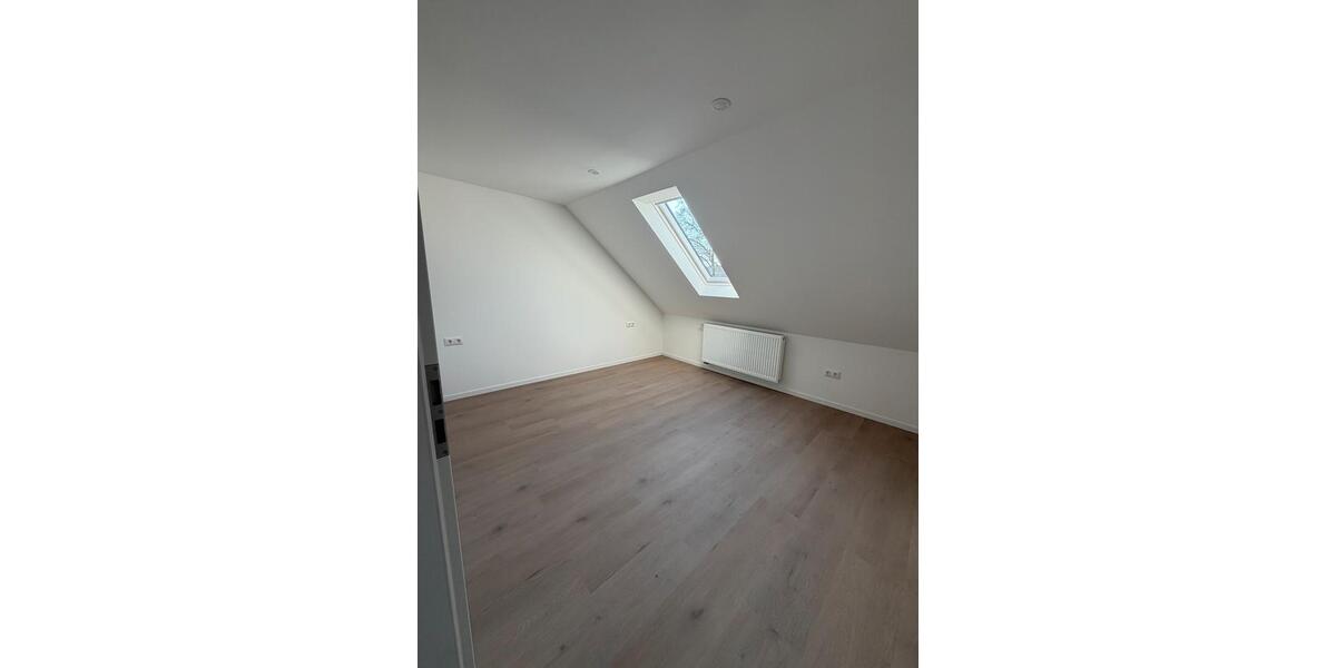Dachgeschoßwohnung Peine Peine Kernstadt - 3 Zimmer, 80 m&sup2;, 850&euro; | Angebot:25842958