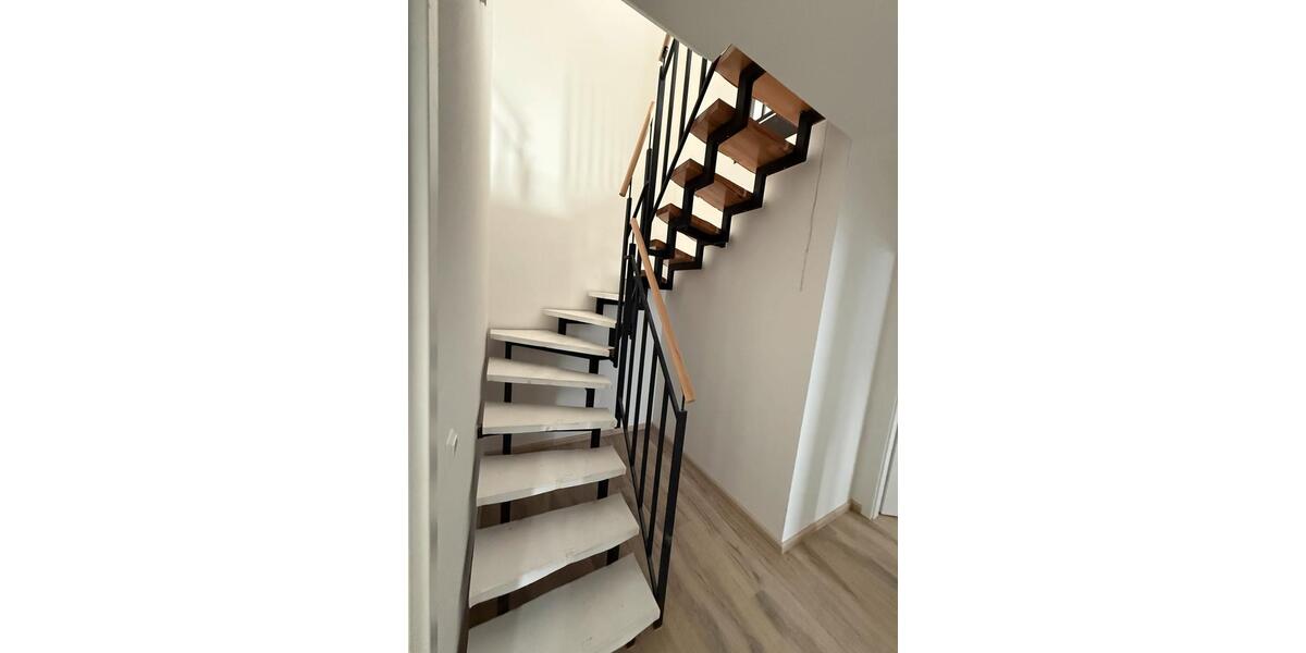 Erdgeschoßwohnung Crailsheim - 3 Zimmer, 102 m&sup2;, 1.260&euro; | Angebot:25421002