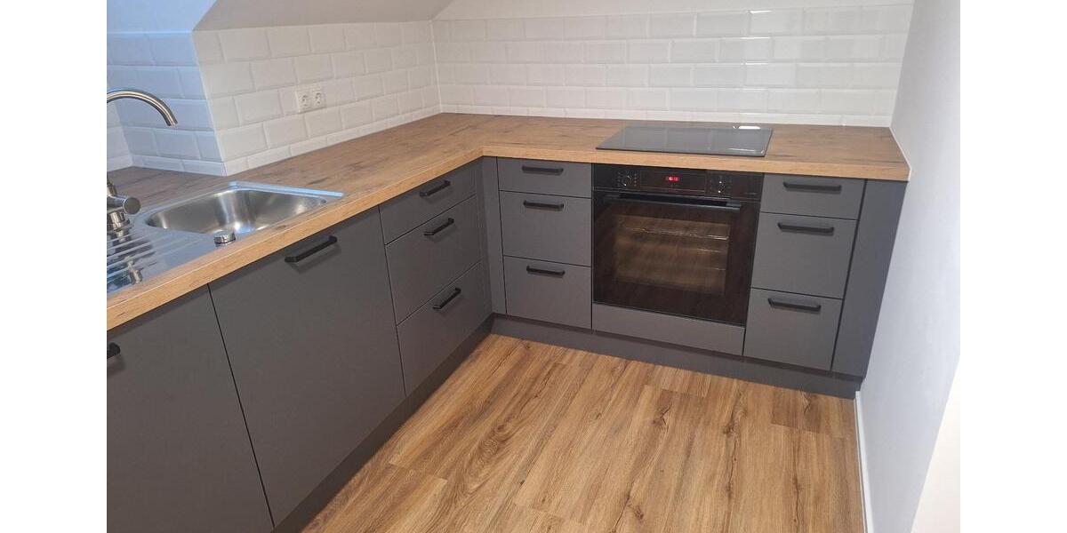 Wohnen auf Zeit Neumünster - 4 Zimmer, 12 m&sup2;, 440&euro; | Angebot:25303662